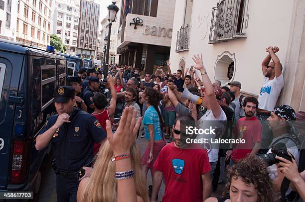 Photo libre de droit de Démonstration banque d'images et plus d'images libres de droit de Actions d'occupation - Actions d'occupation, Arrestation, Autorité