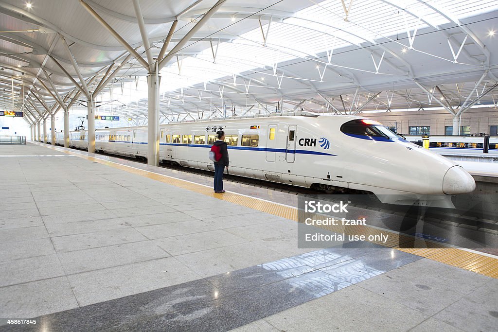 China en la estación de tren de alta velocidad - Foto de stock de Tren de alta velocidad libre de derechos