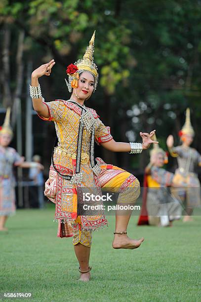 Thai Dança - Fotografias de stock e mais imagens de Adulto - Adulto, Arte, Cultura e Espetáculo, Asiático e indiano