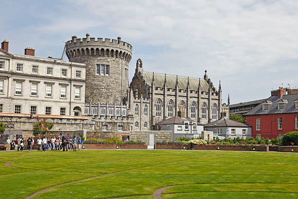 Side viewi of  Dublin Castle during day of fall