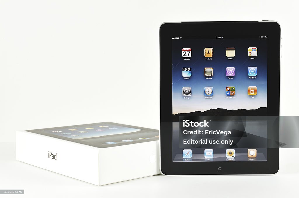 iPad Apple dans la boîte d'emballage - Photo de Blanc libre de droits