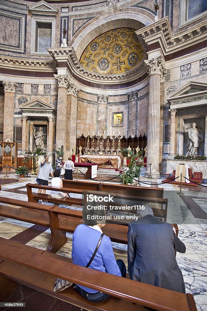 Il Pantheon a Roma, Italia - Foto stock royalty-free di Adriano