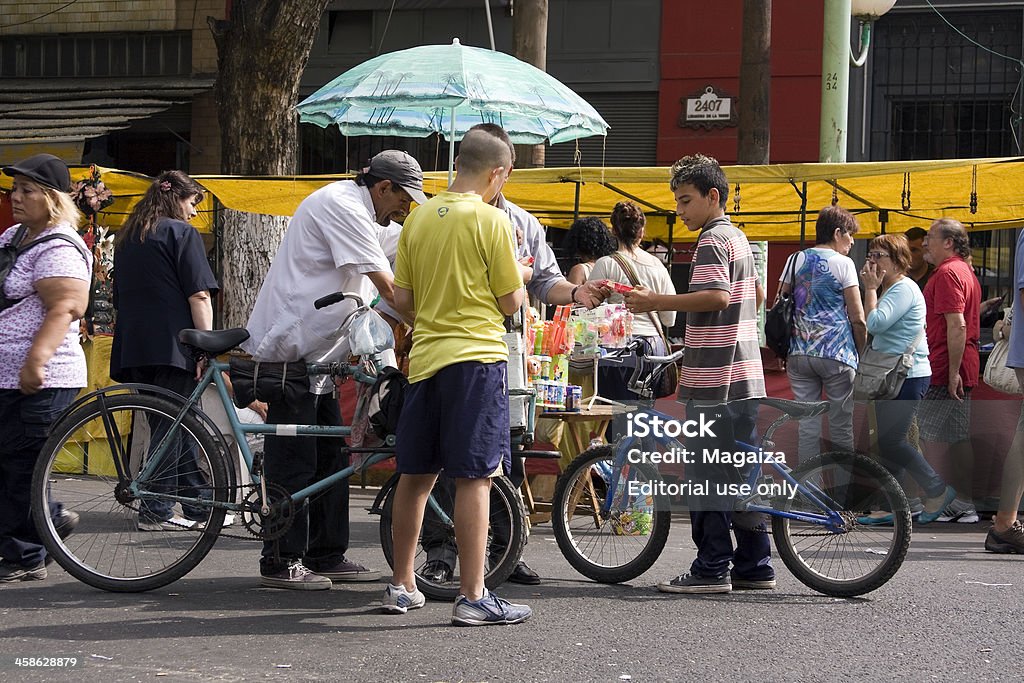 Helado hombre en bicicleta - Foto de stock de Argentina libre de derechos