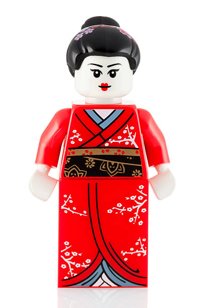 kimono fille en figurines lego échangent de la série - ethnic editorial make up colors photos et images de collection