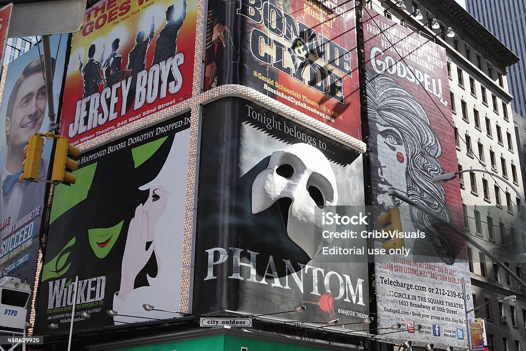 Broadway theater affissioni Times Square, New York City - Foto stock royalty-free di Musical