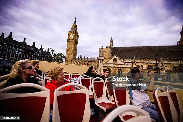 관광객 즐기면서 투어 버스 타고 런던 거리에 대한 스톡 사진 및 기타 이미지 - 거리, 관광, 관광 버스