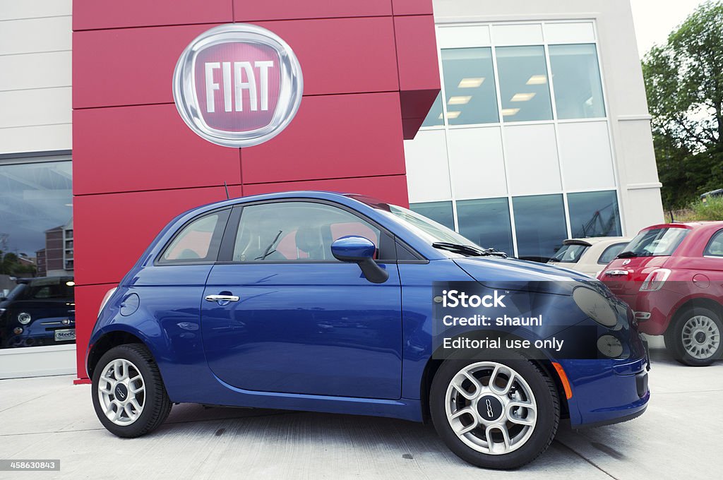 Fiat rivenditore - Foto stock royalty-free di Fiat