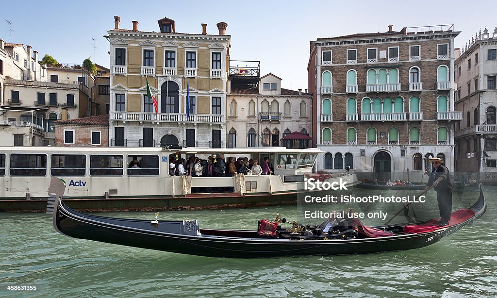 Transport de Venise - Photo de Bateau de voyageurs libre de droits