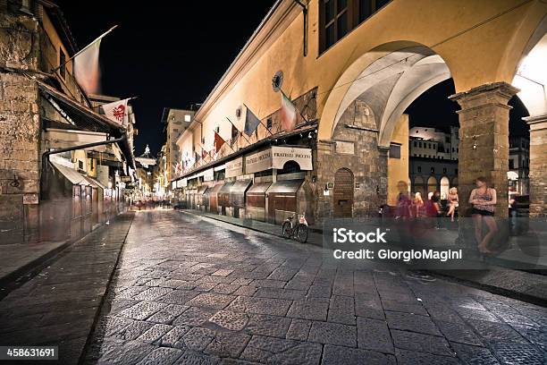 Ponte Vecchio Brücke Bei Nacht Das Stadtleben In Florenz Stockfoto und mehr Bilder von Architektur