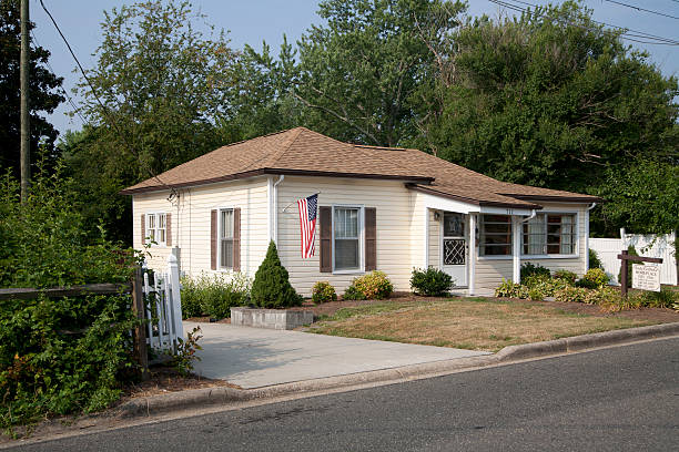 local da casa de andy griffith - mount airy - fotografias e filmes do acervo