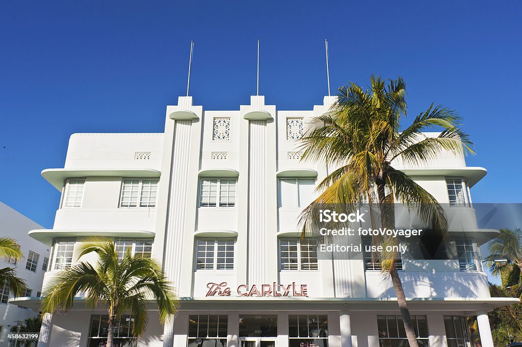 Miami Beach art deco hotel de palmeiras da Flórida - Foto de stock de Miami royalty-free