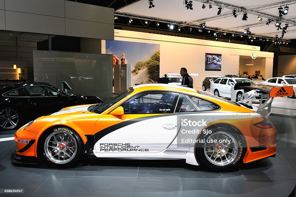 Porsche 911 carrera coche híbrido - Foto de stock de A la moda libre de derechos
