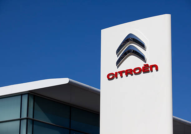 citroen motors - car dealership editorial car horizontal stock-fotos und bilder