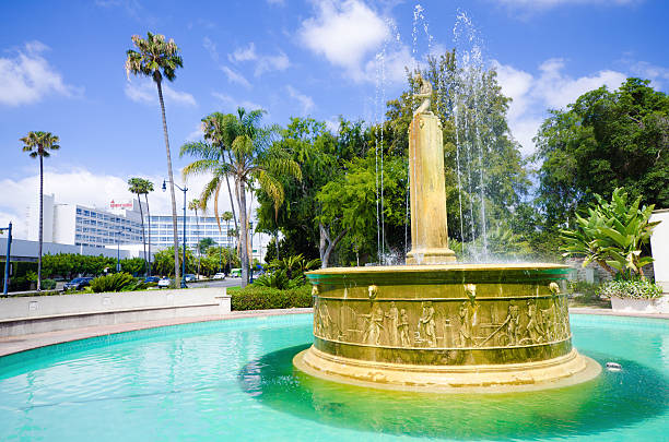 electric fonte em beverly hills, ca - the beverly hilton hotel - fotografias e filmes do acervo