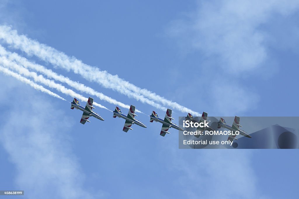 Le Frecce Tricolori aerobatic visualizzare team, Lido di Ostia Italia - Foto stock royalty-free di Acrobatica aerea