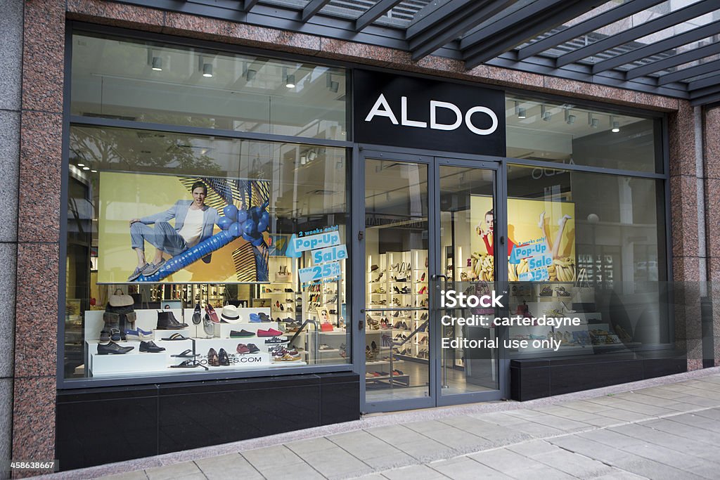 Downtown Seattle Retail Shopping With Aldo Shoe Store Stock Photo - Download Image Now - iStock