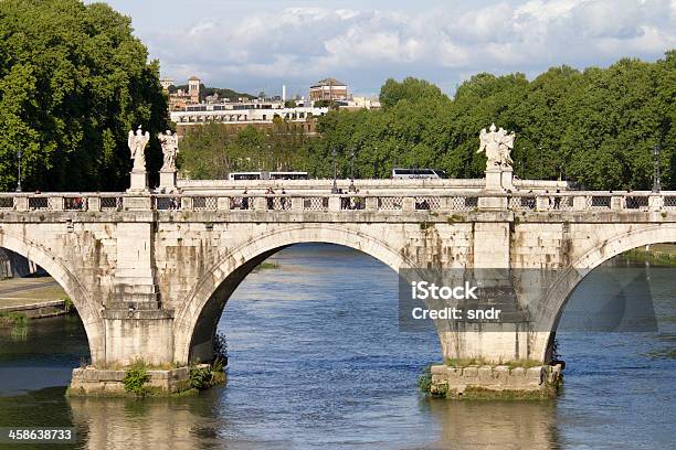 Ponte Sant Angelo A Roma - Fotografie stock e altre immagini di Acqua - Acqua, Antico - Condizione, Architettura