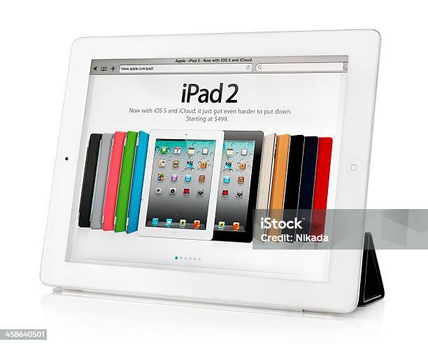 Bianco Ipad 2 Di Apple - Fotografie stock e altre immagini di PC Ultramobile - PC Ultramobile, Sfondo bianco, Vista laterale