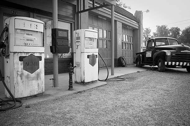 wally's bw - mount airy - fotografias e filmes do acervo