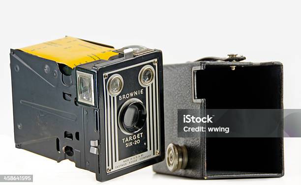 Foto de Kodak Caixa Câmera Aberto e mais fotos de stock de Antiguidade - Antiguidade, Carregamento - Atividade, Editorial