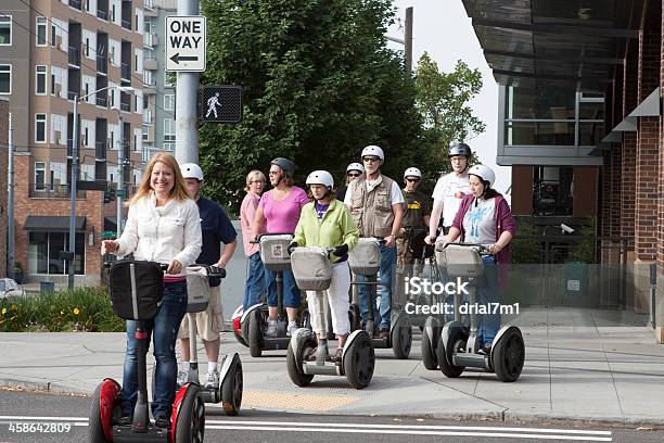 관광객 배달 서비스 Segway에 대한 스톡 사진 및 기타 이미지 - Segway, 거리, 관광