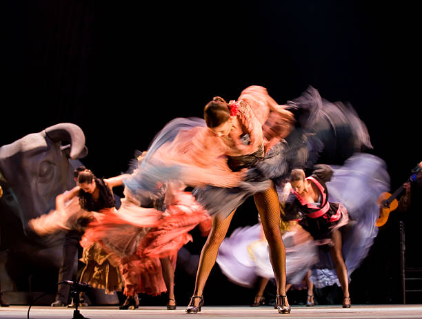 danse de flamenco espagnol - jazz ballet photos et images de collection