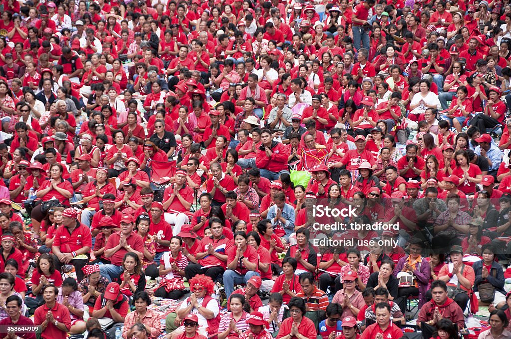 UDD (красная Рубашка) собираться в Бангкоке Таиланд - Стоковые фото Pheu Thai Party роялти-фри