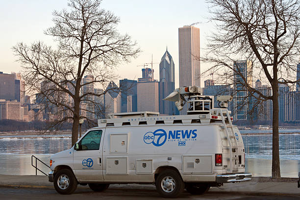 ABC7 News "CHICAGO, ILLINOIS, USA - FEBRUARY 23, 2008: ABC7 News broadcasting from Solidarity Drive by Lake Michigan in downtown of Chicago" aon center chicago photos stock pictures, royalty-free photos & images