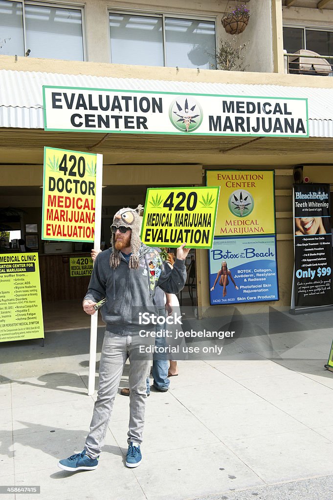 Marihuana centro de evaluación médica - Foto de stock de Abierto libre de derechos
