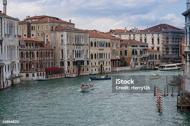 O Grande Canal De Veneza Itália - Fotografias de stock e mais imagens de Canal - Água Corrente - Canal - Água Corrente, Destino de Viagem, Fotografia - Imagem