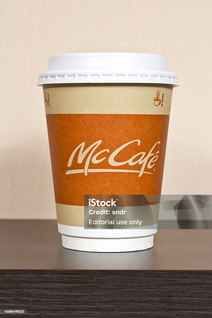 Кофе навынос - Стоковые фото McDonald's роялти-фри