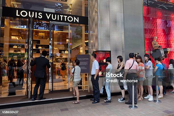 Louis Vuitton Flagship Store Stock Photo - Download Image Now - Louis  Vuitton - Designer Label, Store, China - East Asia - iStock