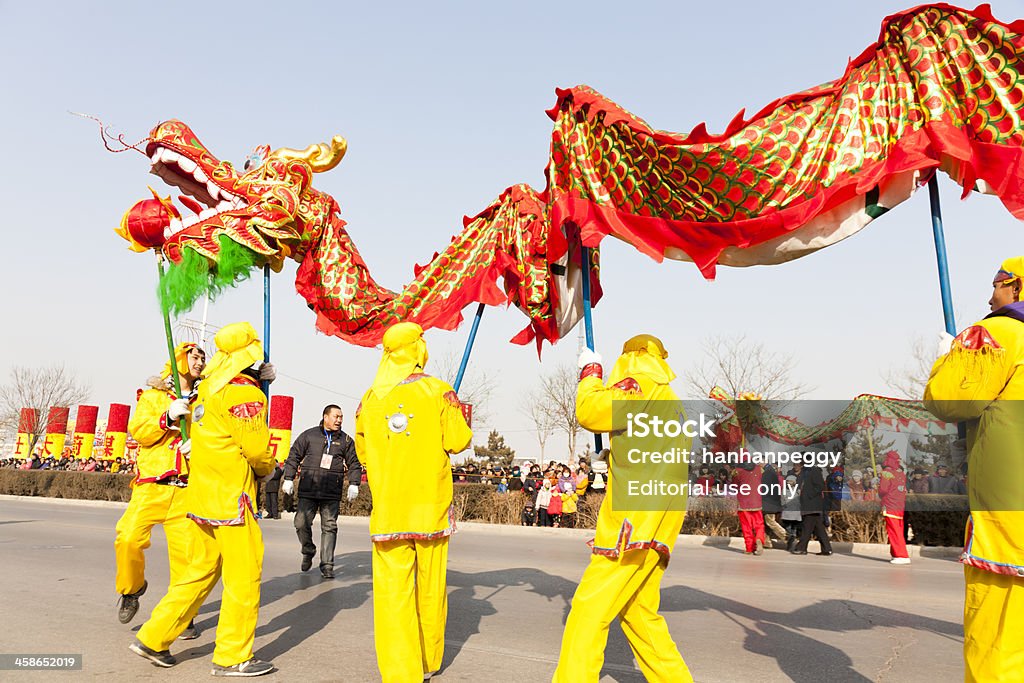 Ano Novo Chinês de dança de dragão - Foto de stock de Ano Novo chinês royalty-free
