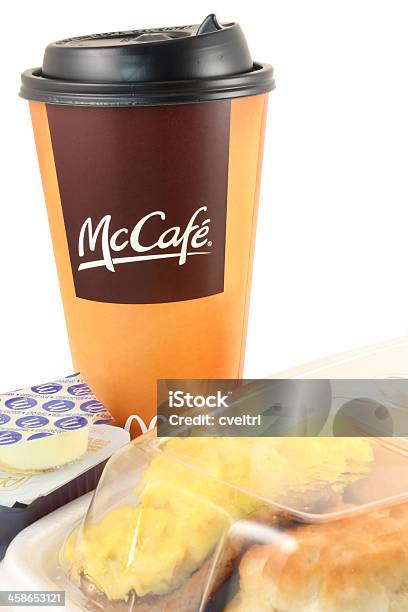 Mcdonaldsmccafe Caffè Abbondante Colazione Con Pancake Fast Food - Fotografie stock e altre immagini di McDonald's
