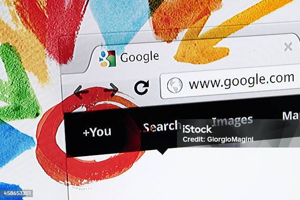 Google 환영 페이지 클로즈업 Lcd 화면 Google - Brand-name에 대한 스톡 사진 및 기타 이미지 - Google - Brand-name, 크롬, 다중 색상