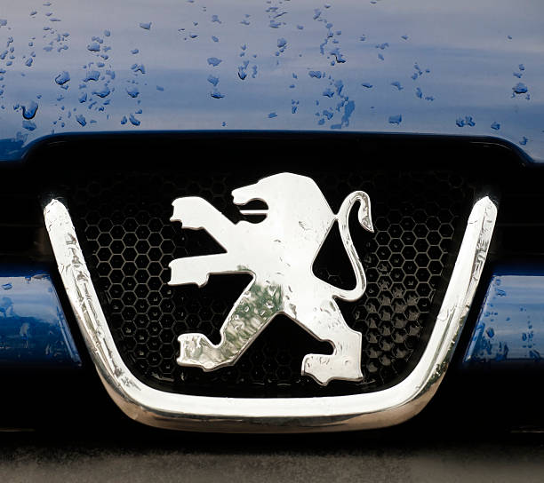 Peugeot Logo On Car Grille Stock Photo - Download Image Now - Peugeot,  Blue, Car - iStock