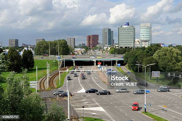 Ver A Estrada E Skyline No Sul De Utrecht - Fotografias de stock e mais imagens de Utrecht - Utrecht, Horizonte Urbano, Cidade