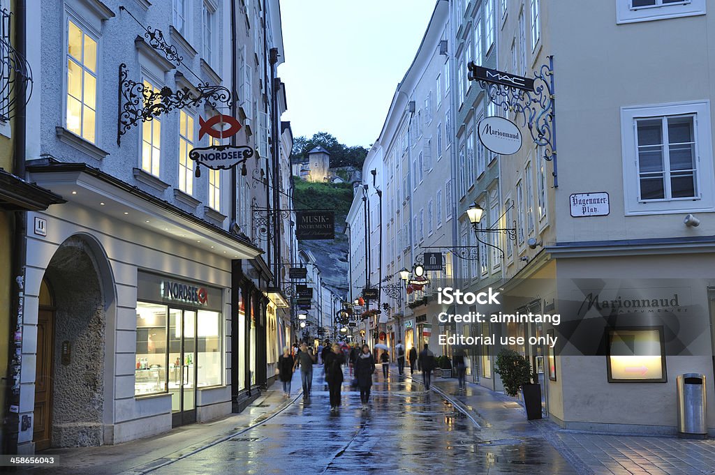 Getreidegasse w Salzburg - Zbiór zdjęć royalty-free (Getreidegasse)