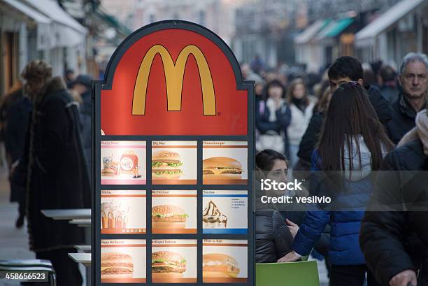 Mcdonald Stockfoto und mehr Bilder von McDonald's - McDonald's, Speisekarte, Italien