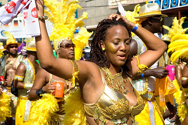 carnaval joy - color image gold yellow black photos et images de collection