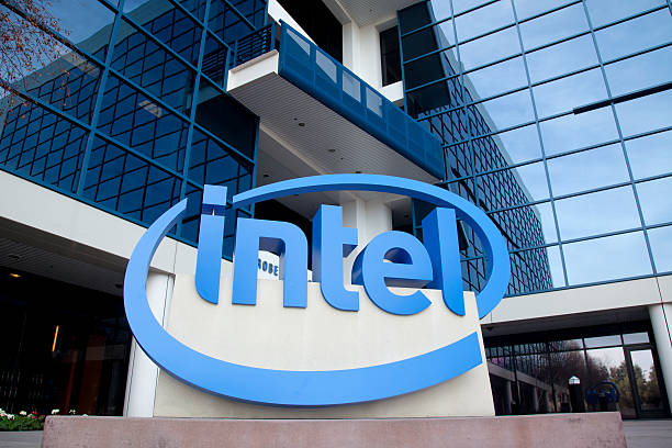 Intel Headquarters Santa Clara, California, USA - February 4, 2011: Headquartes for computer chip-making giant Intel. Founded in 1968 Intel introduced the world's first microprocessor in 1971. intel stock pictures, royalty-free photos & images