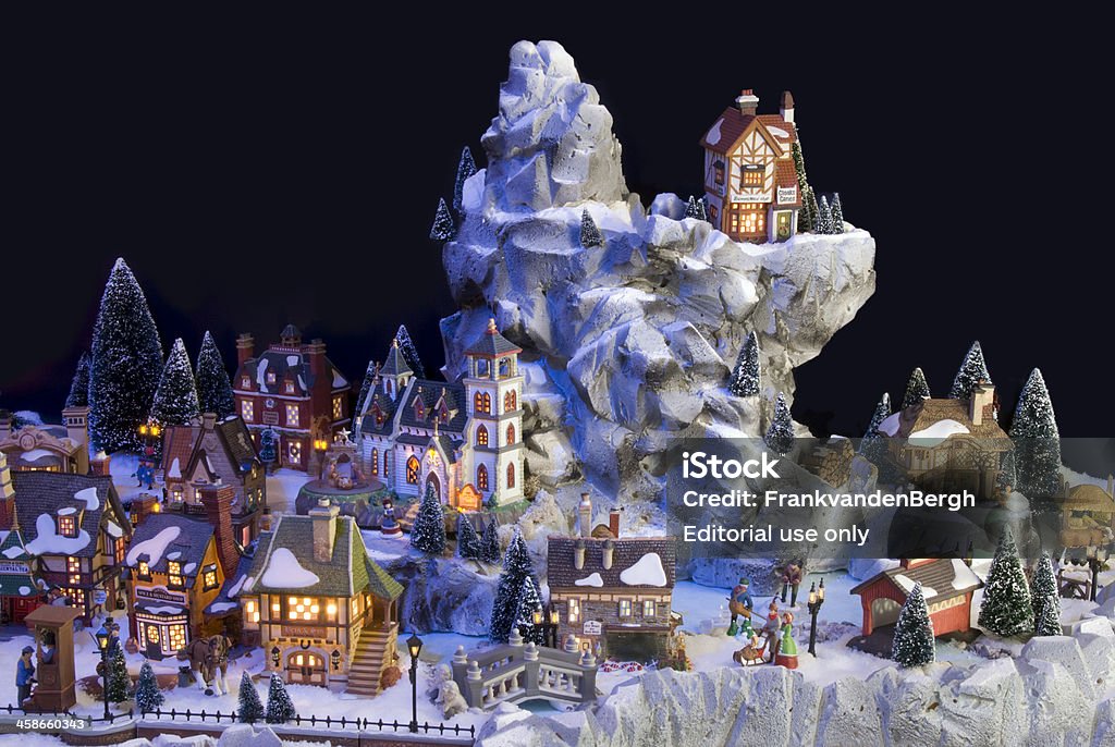 Dekorative christmas village mit dem Charles Dickens ",Decorativo Navidad village con Charles Dickens tema" - Lizenzfrei Dorf Stock-Foto