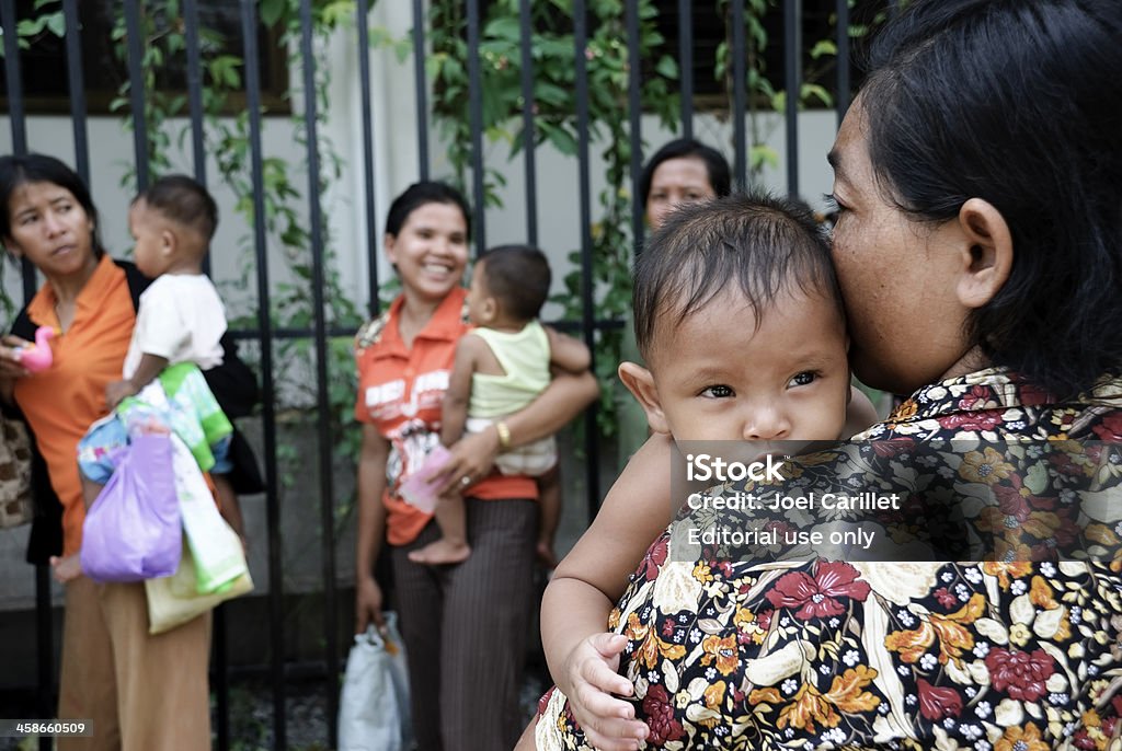 Cambojano as mulheres e crianças. - Royalty-free Cuidados de Saúde e Medicina Foto de stock