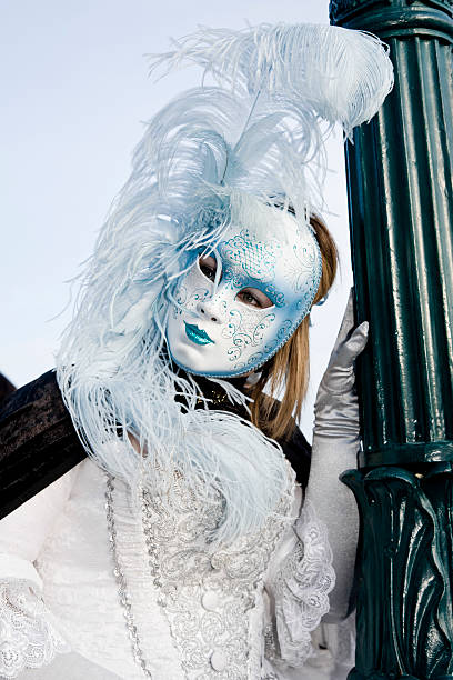 maschera di carnevale di venezia - venice italy flash foto e immagini stock