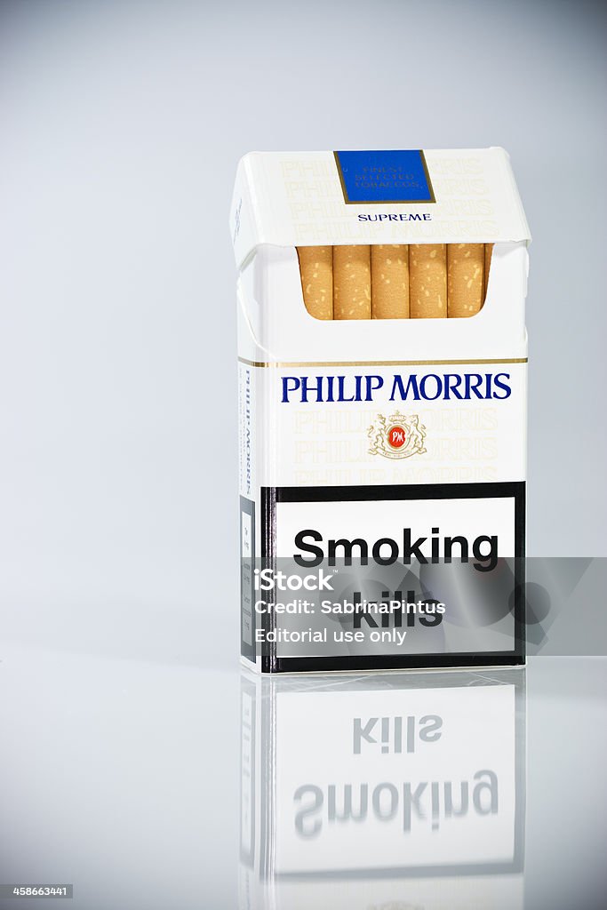 Филип моррис фиолетовый. Пачка сигарет Филип Моррис. Пачка сигарет Филип Морис.