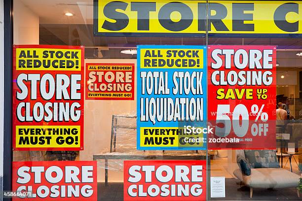 保管金融危機閉鎖 - イギリスのストックフォトや画像を多数ご用意 - イギリス, 店, 景気後退