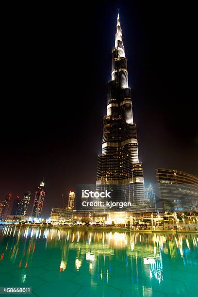 Burj Dubai - Fotografias de stock e mais imagens de Alto - Descrição Física - Alto - Descrição Física, Anoitecer, Ao Ar Livre