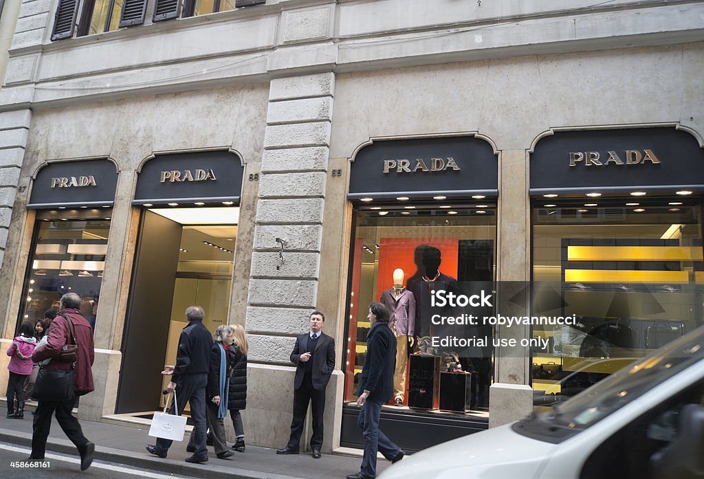 Prada store in die Via dei Condotti, Rom - Lizenzfrei Einkaufen Stock-Foto