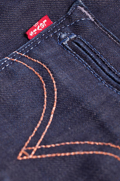 Maryanne Jones parallel Inspecteur 30+ Jeans Levi Strauss Textile Vertical Stock Photos, Pictures &  Royalty-Free Images - iStock