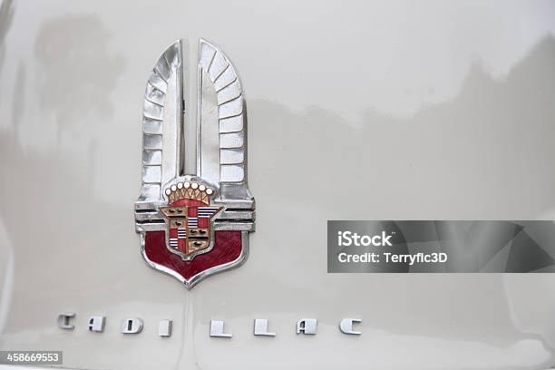 Античный Cadillac Спереди И Капюшон — стоковые фотографии и другие картинки 1940-1949 - 1940-1949, 1941, Автомобиль